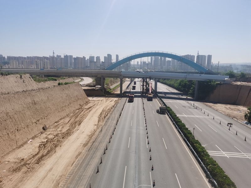 China Railway 24th Bureau Menghua Highway and Railway Bridge Span Huogao Steel Box Girder Project (1600t)