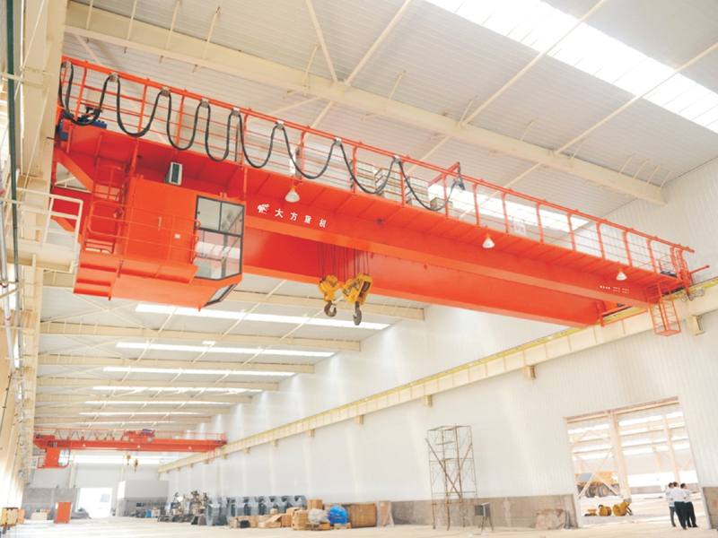 QD universal bridge crane