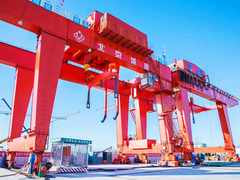 MGD shield gantry crane